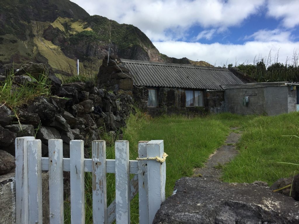 Tristan da Cunha - cestopis z najizolovanejšieho ostrova sveta