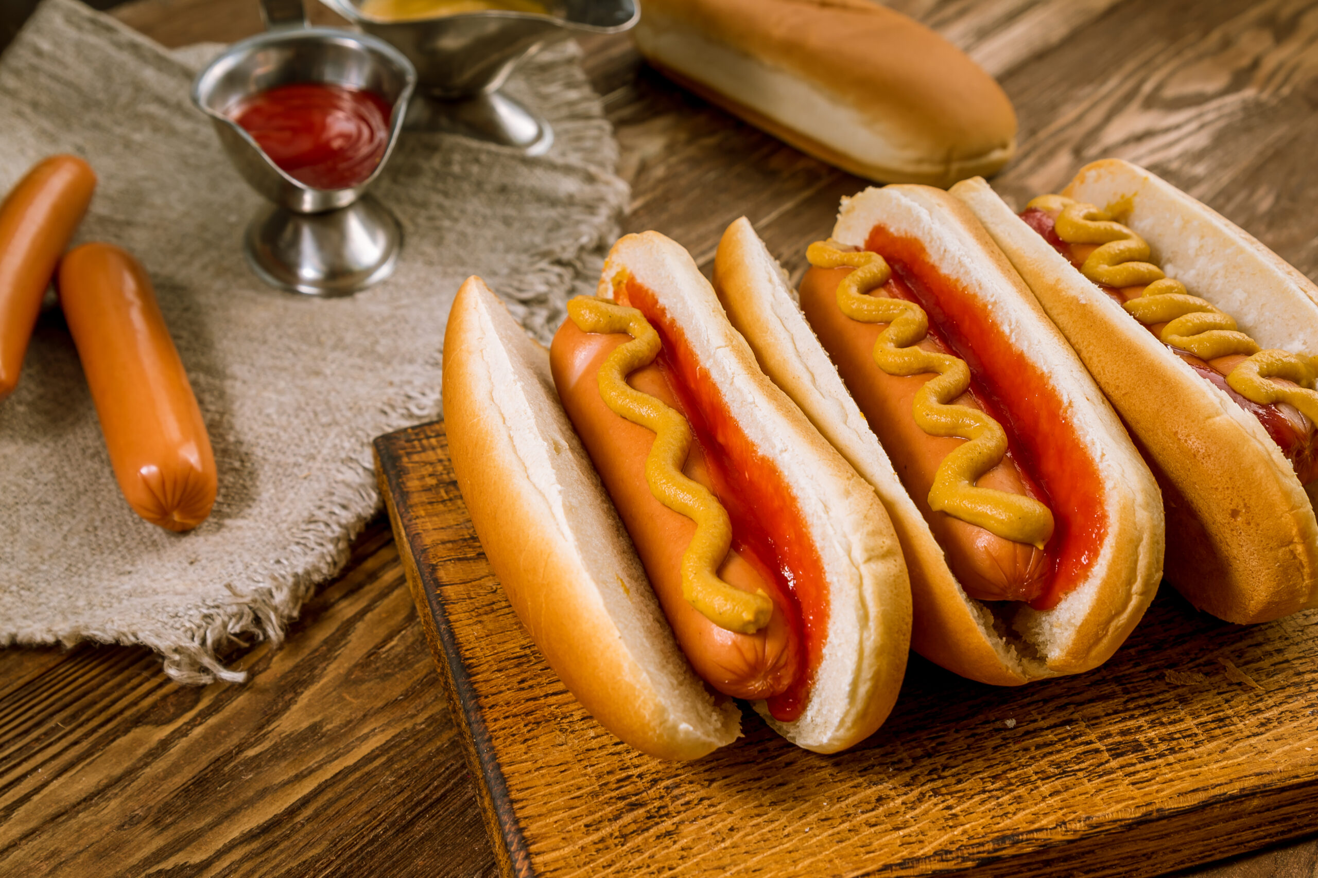 História hot-dogu je väčšia ako najdlhší 204-metrový hot-dog